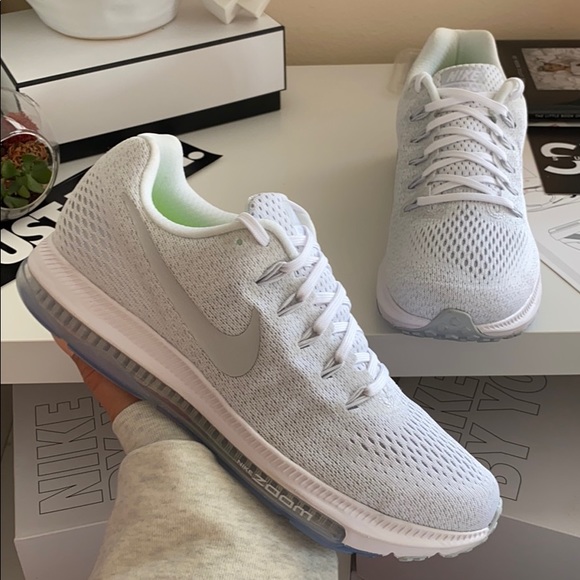 NWT Nike zoom all out pure platinum - Picture 2 of 9